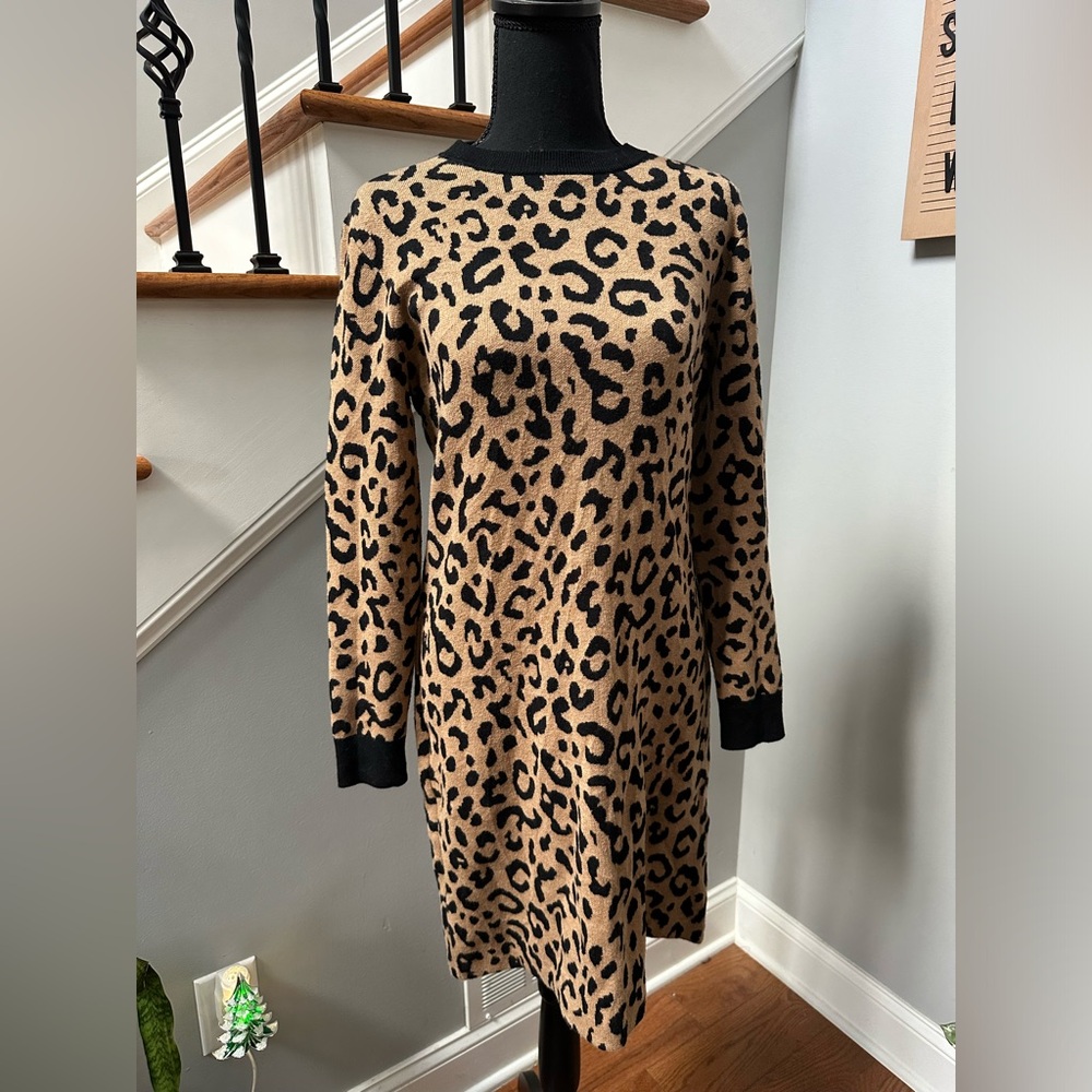 Long-sleeve mini sweater-dress in leopard - Picture 3 of 7